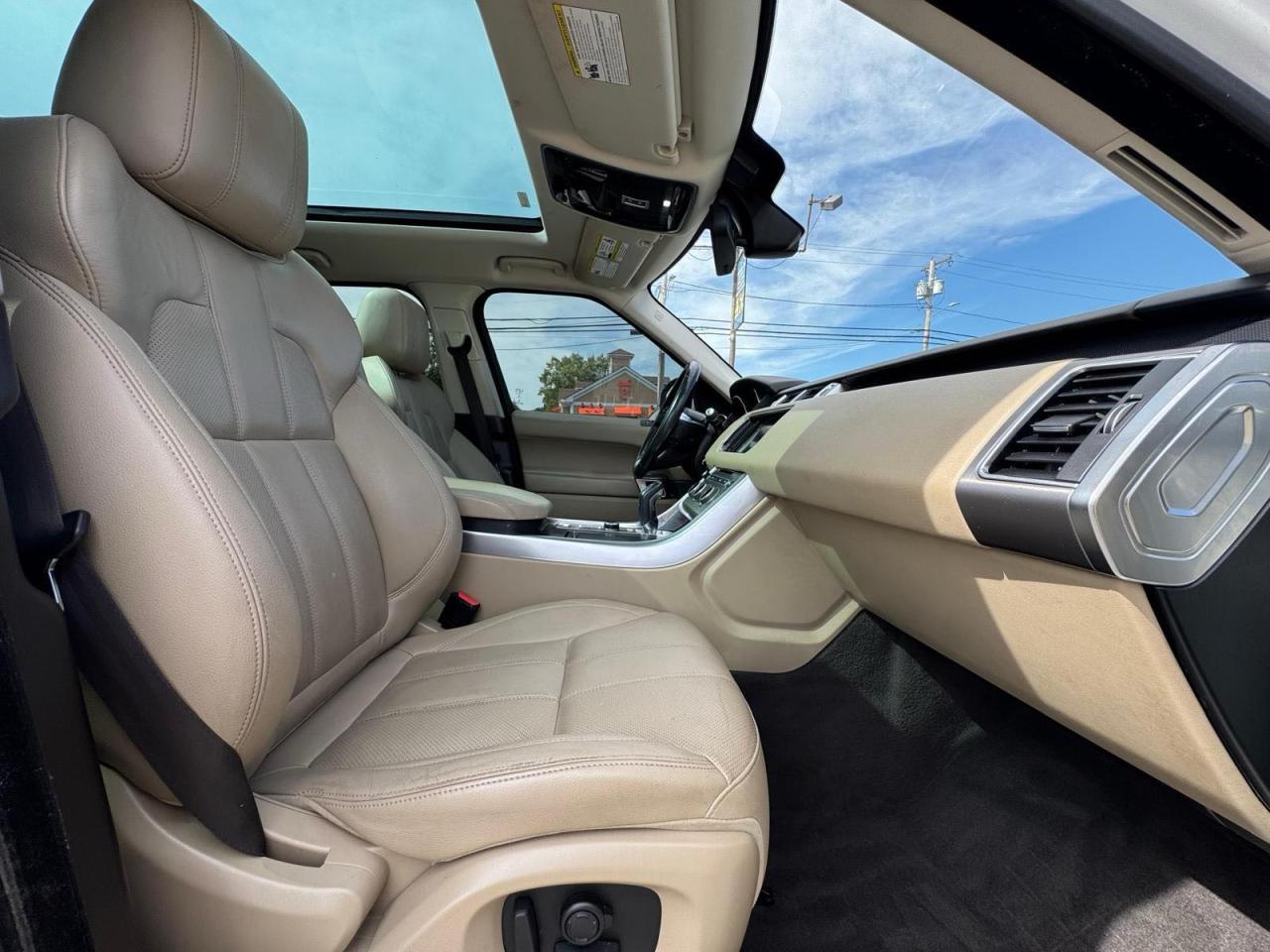 2016 Land Rover Range Rover, SE