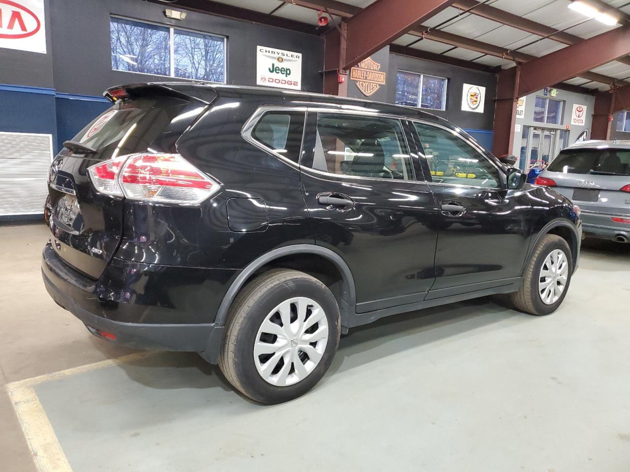 2016 Nissan Rogue, S
