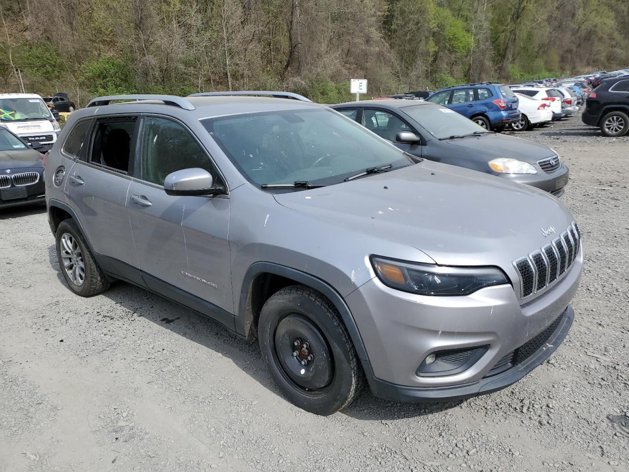 2019 Jeep Cherokee, Latitude...