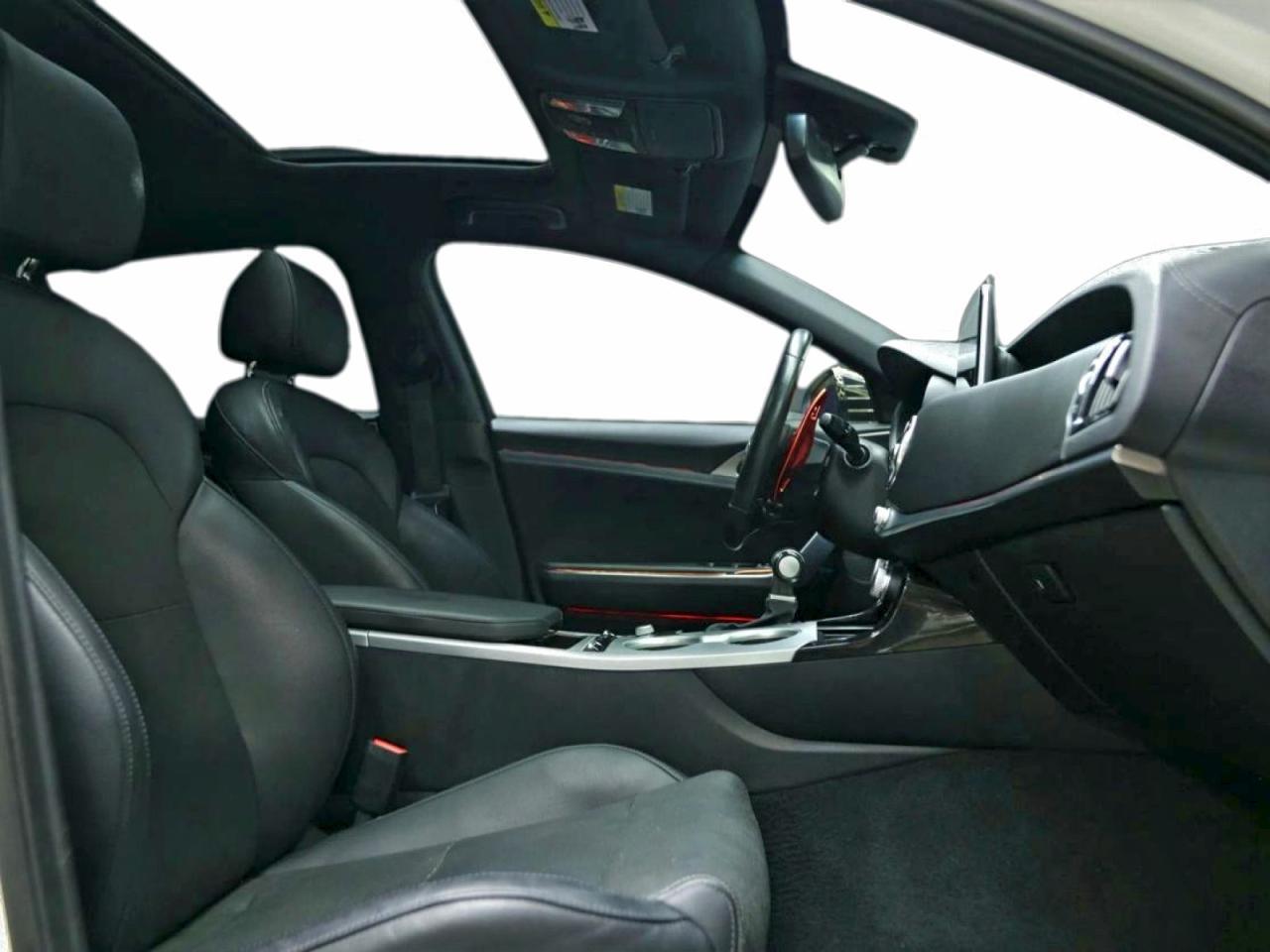 2018 KIA Stinger, GT1