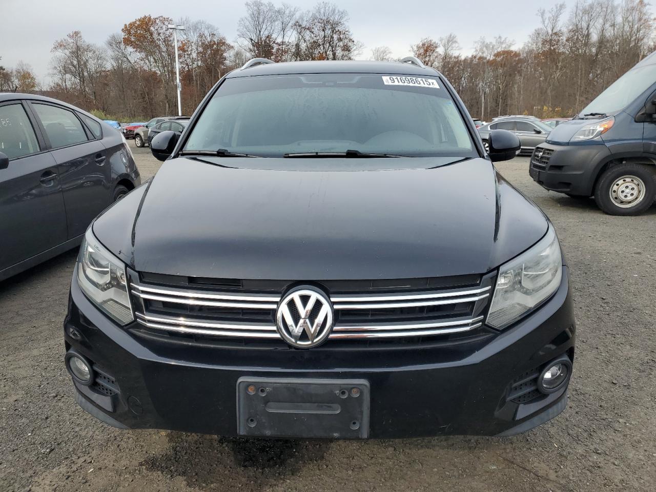 2016 Volkswagen Tiguan, S