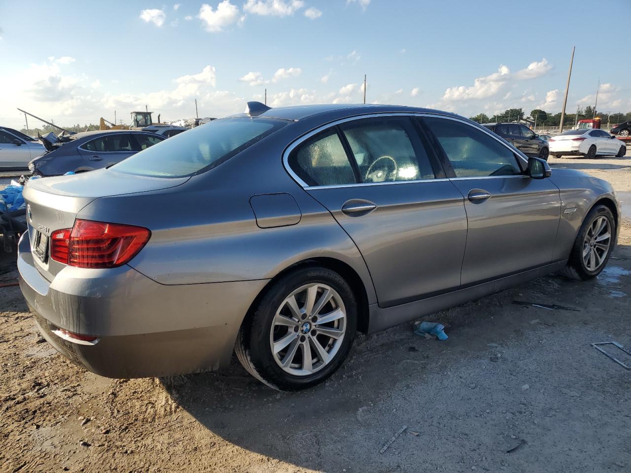 2016 BMW 5 Series, 528 I