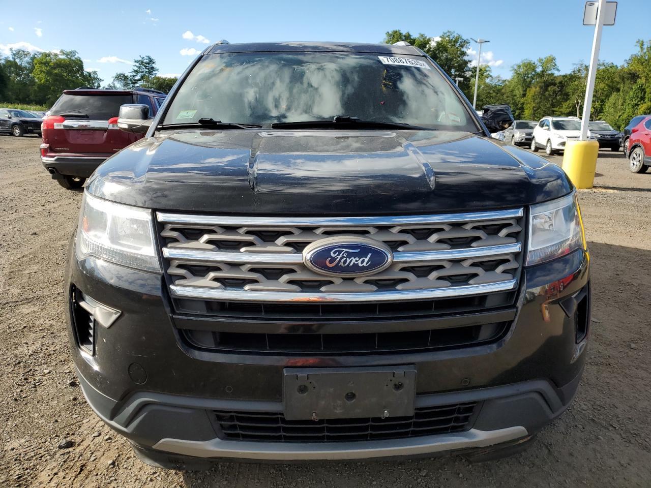2018 Ford Explorer, Xlt
