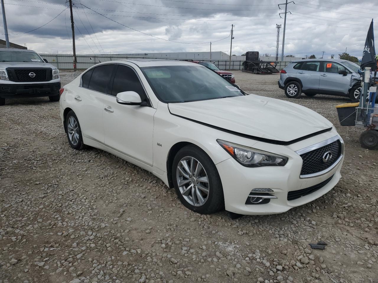 2016 Infiniti Q50, Premium