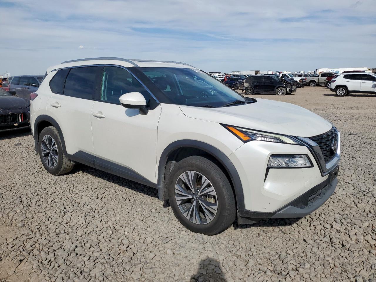 2023 Nissan Rogue, SV