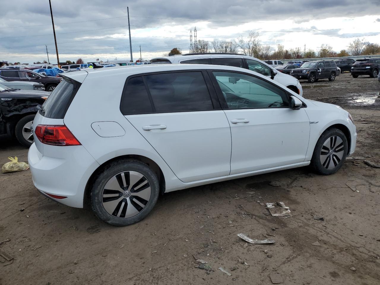 2016 Volkswagen E-Golf, SE