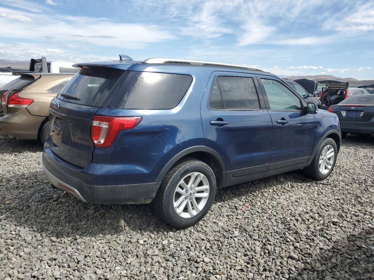 2017 Ford Explorer, Xlt