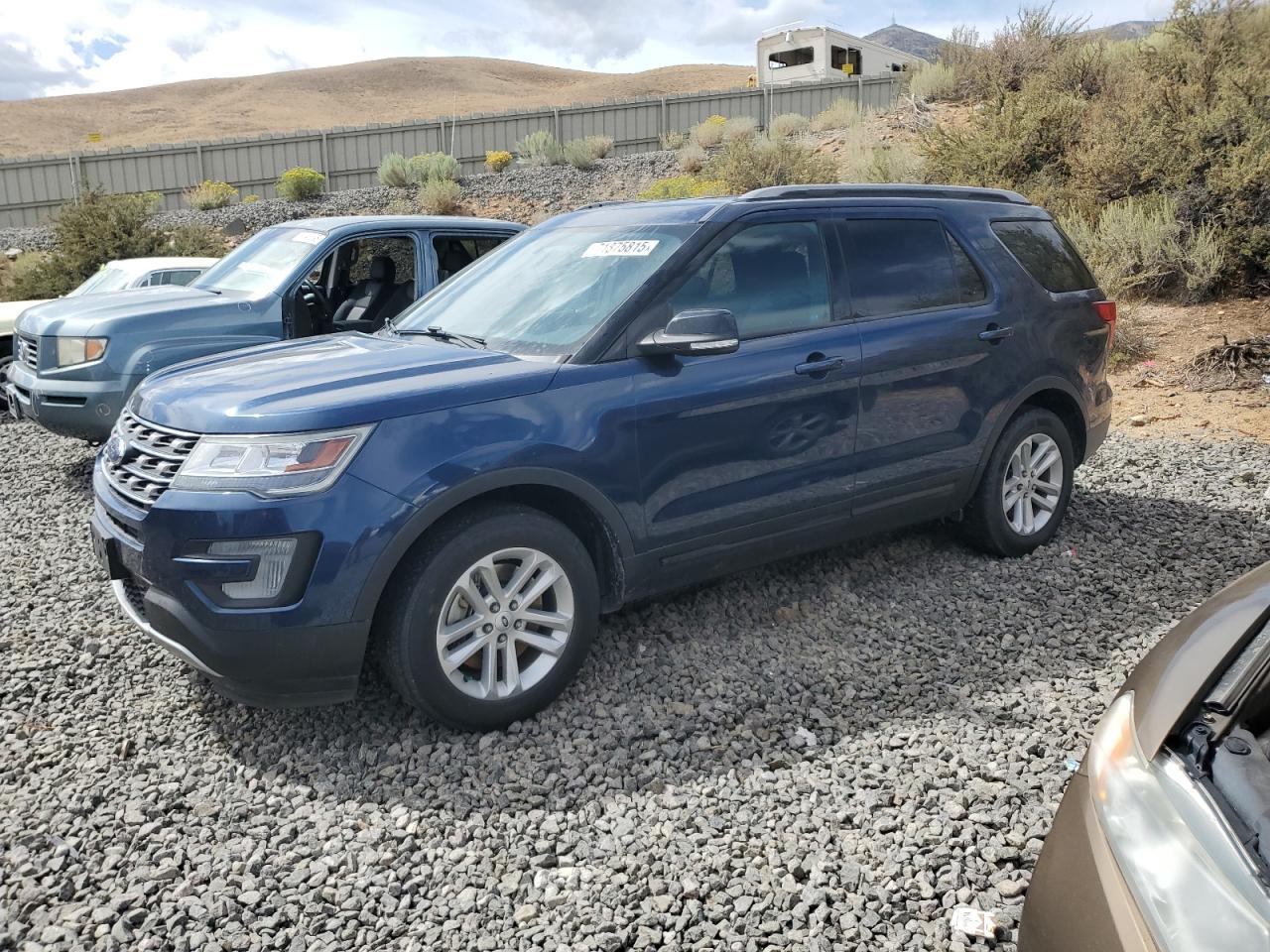 2017 Ford Explorer, Xlt
