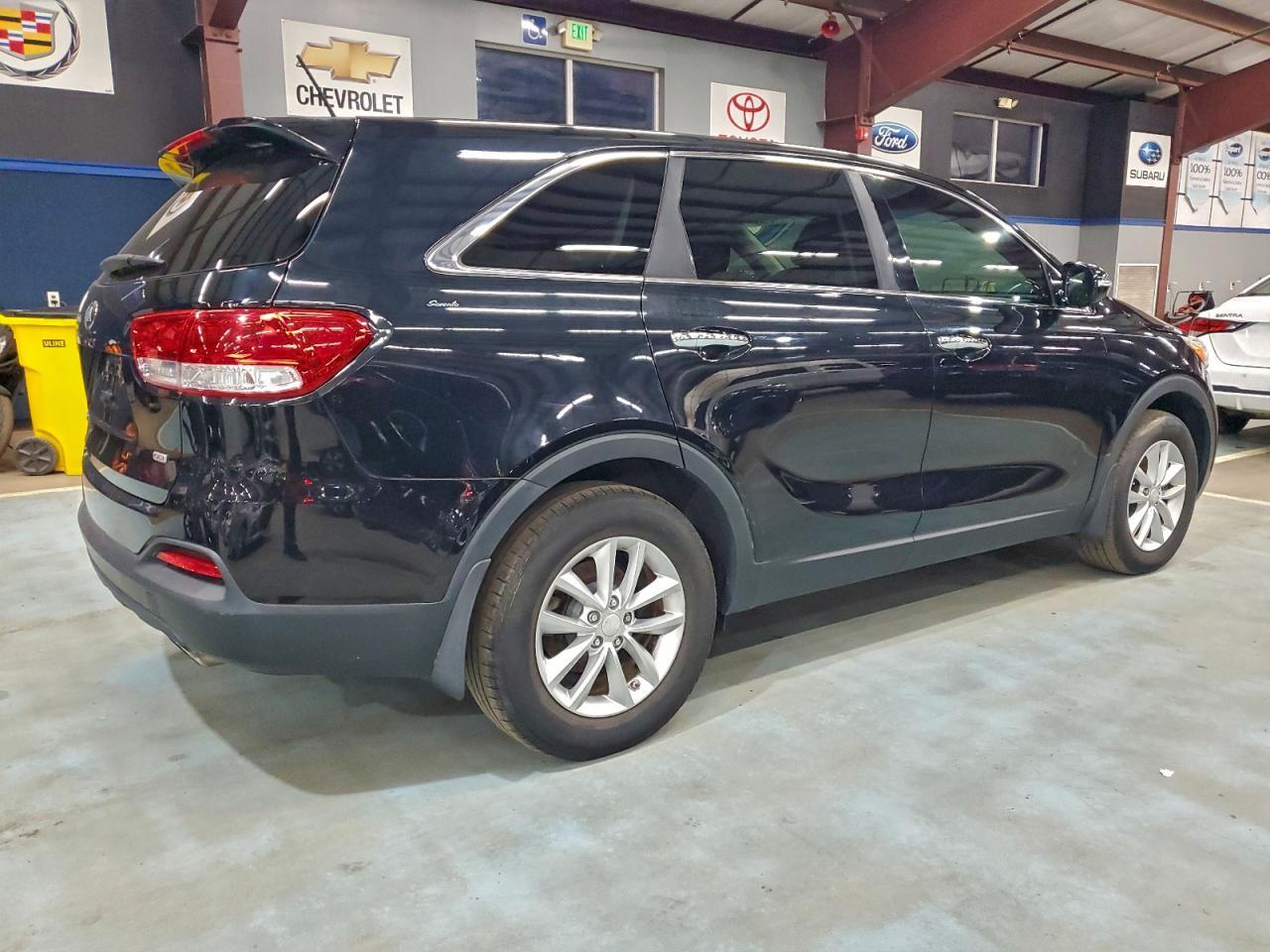 2016 KIA Sorento, LX