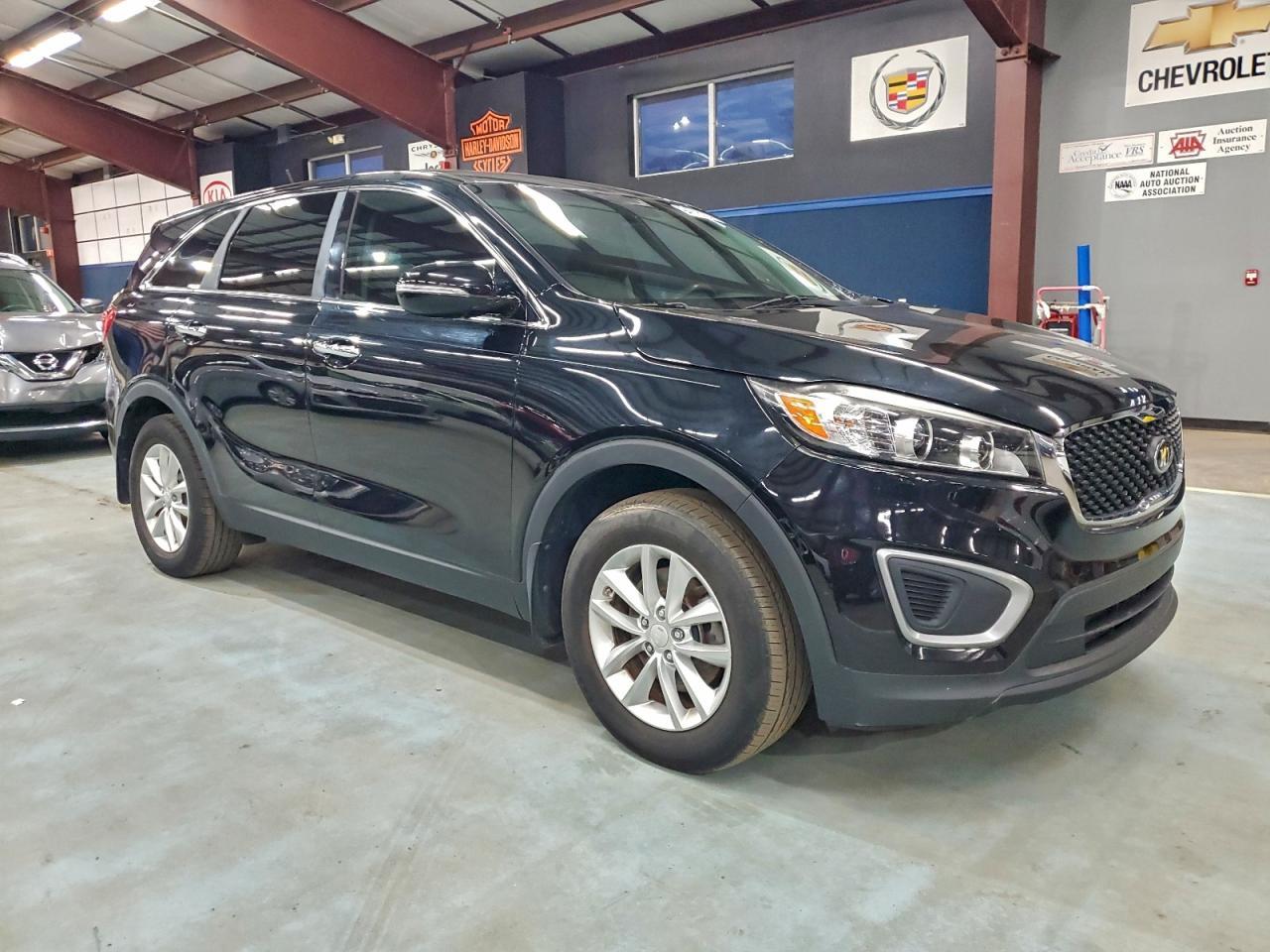 2016 KIA Sorento, LX