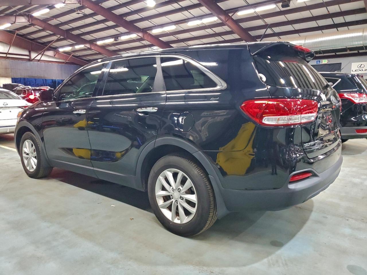 2016 KIA Sorento, LX