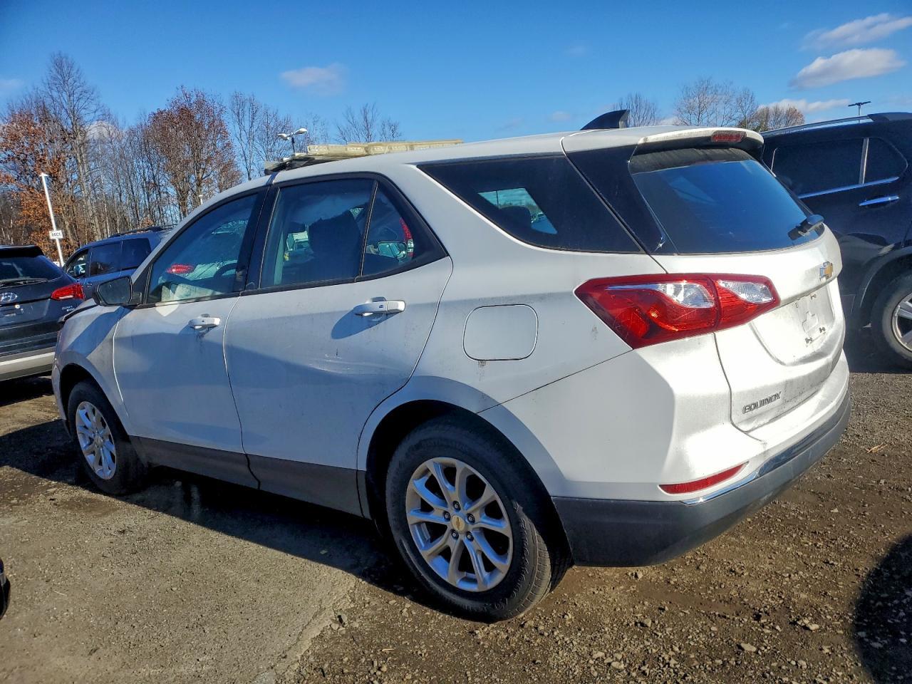 2018 Chevrolet Equinox, LS