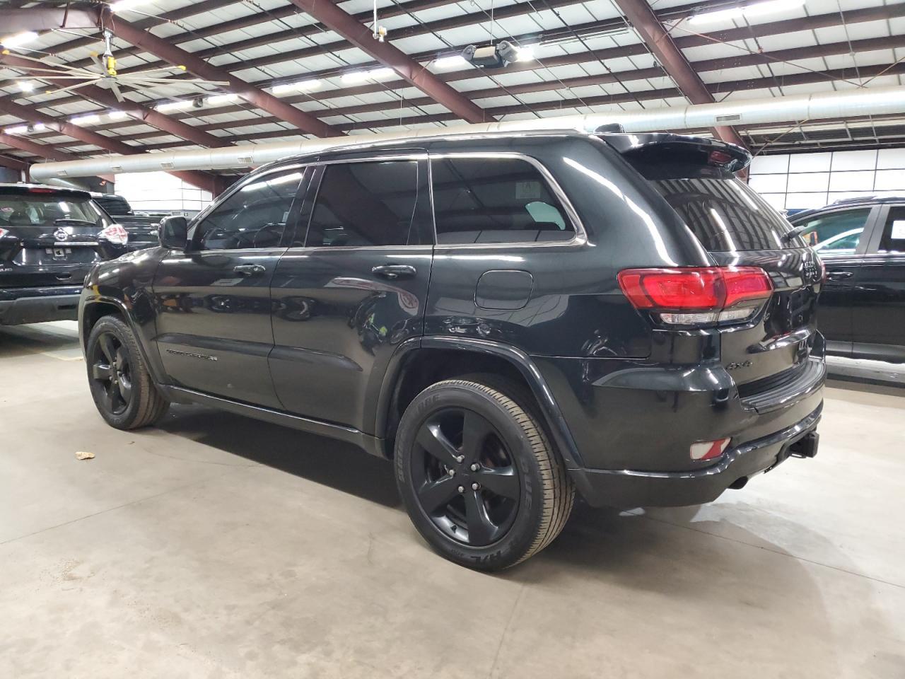 2015 Jeep Grand Cherokee, Laredo