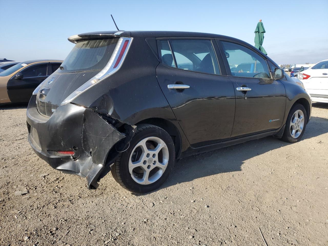 2015 Nissan Leaf, S