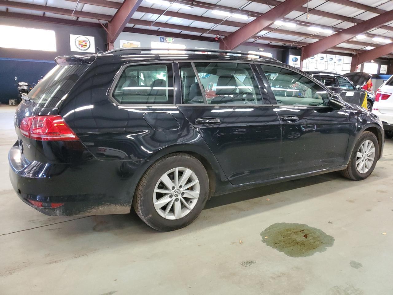 2015 Volkswagen Golf, S