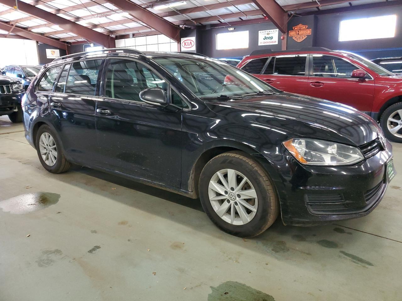 2015 Volkswagen Golf, S