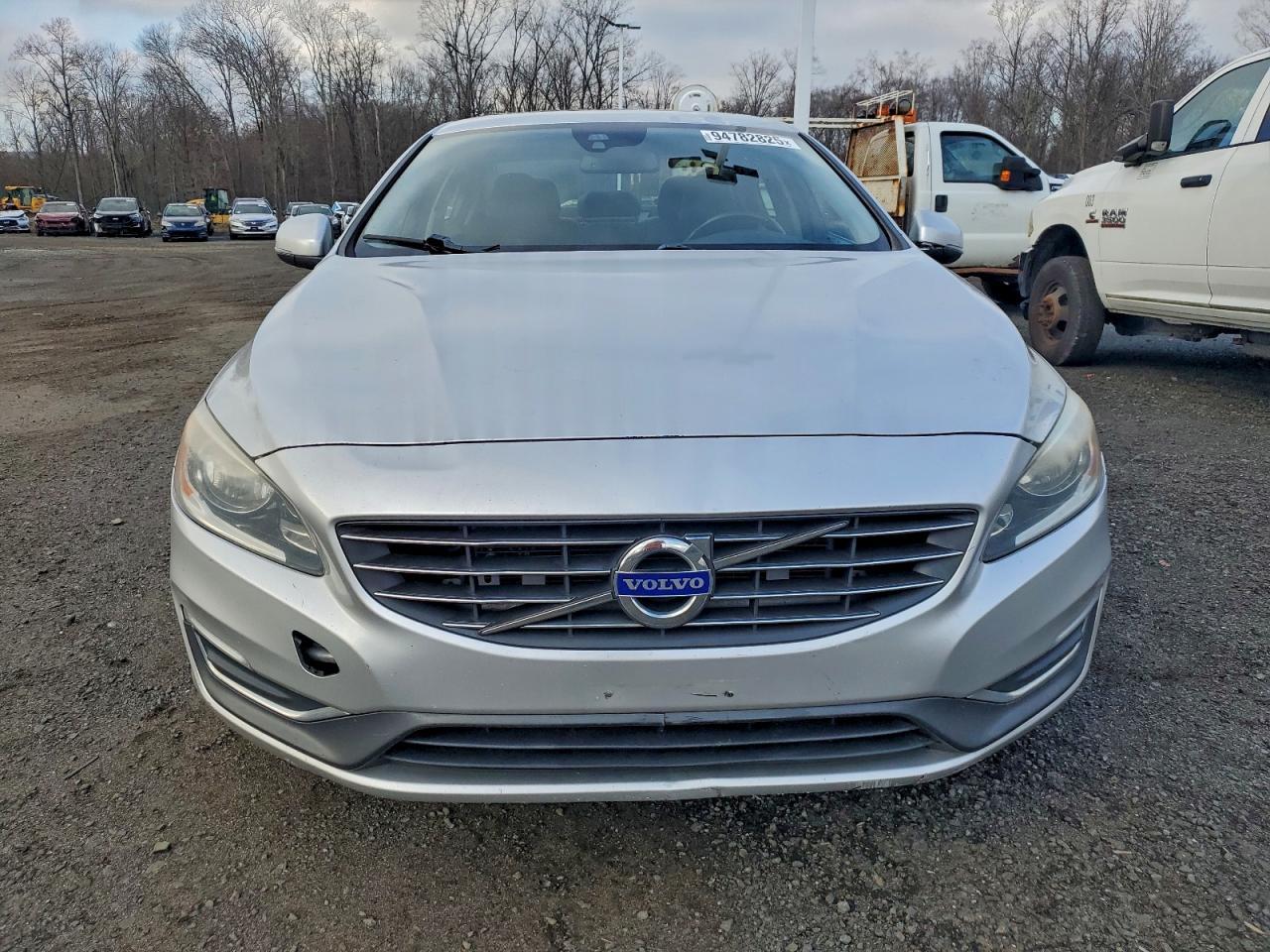 2015 Volvo S60, Premier