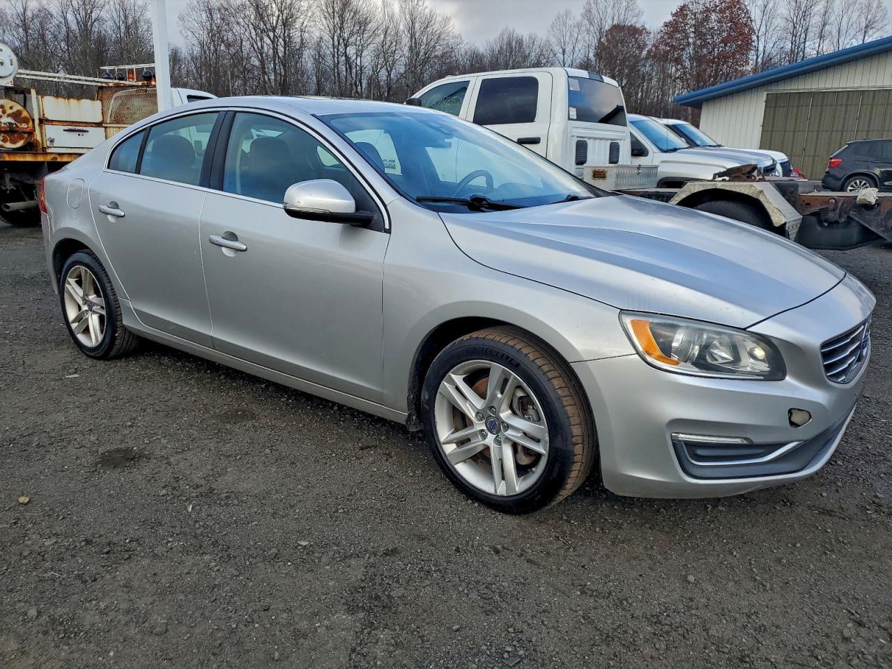 2015 Volvo S60, Premier
