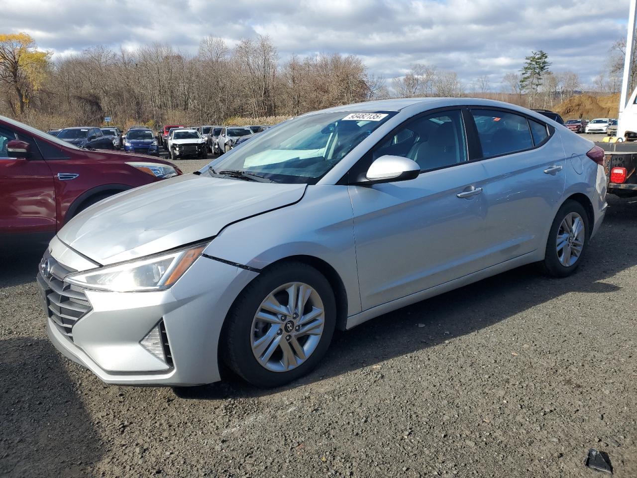 2019 Hyundai Elantra, Sel