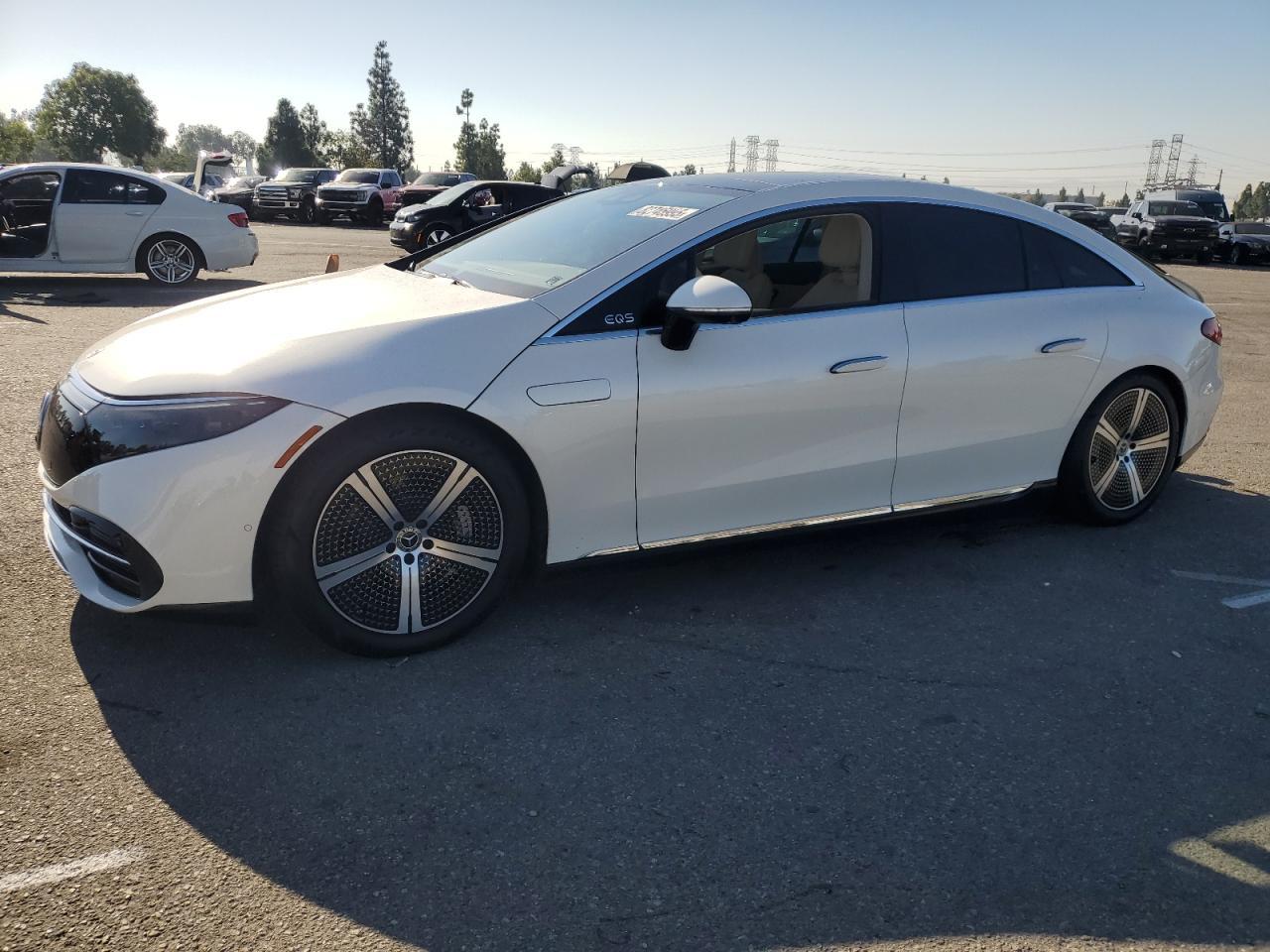 2022 Mercedes-Benz EQS, 450+