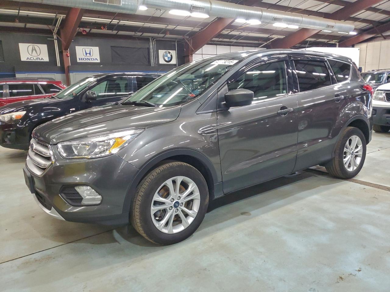 2019 Ford Escape, SE