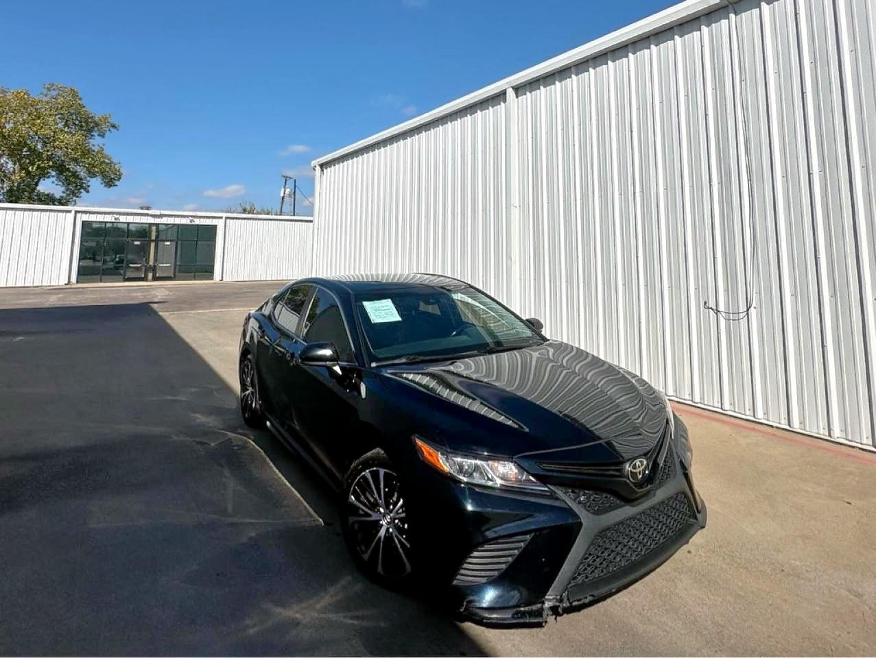 2018 Toyota Camry, L