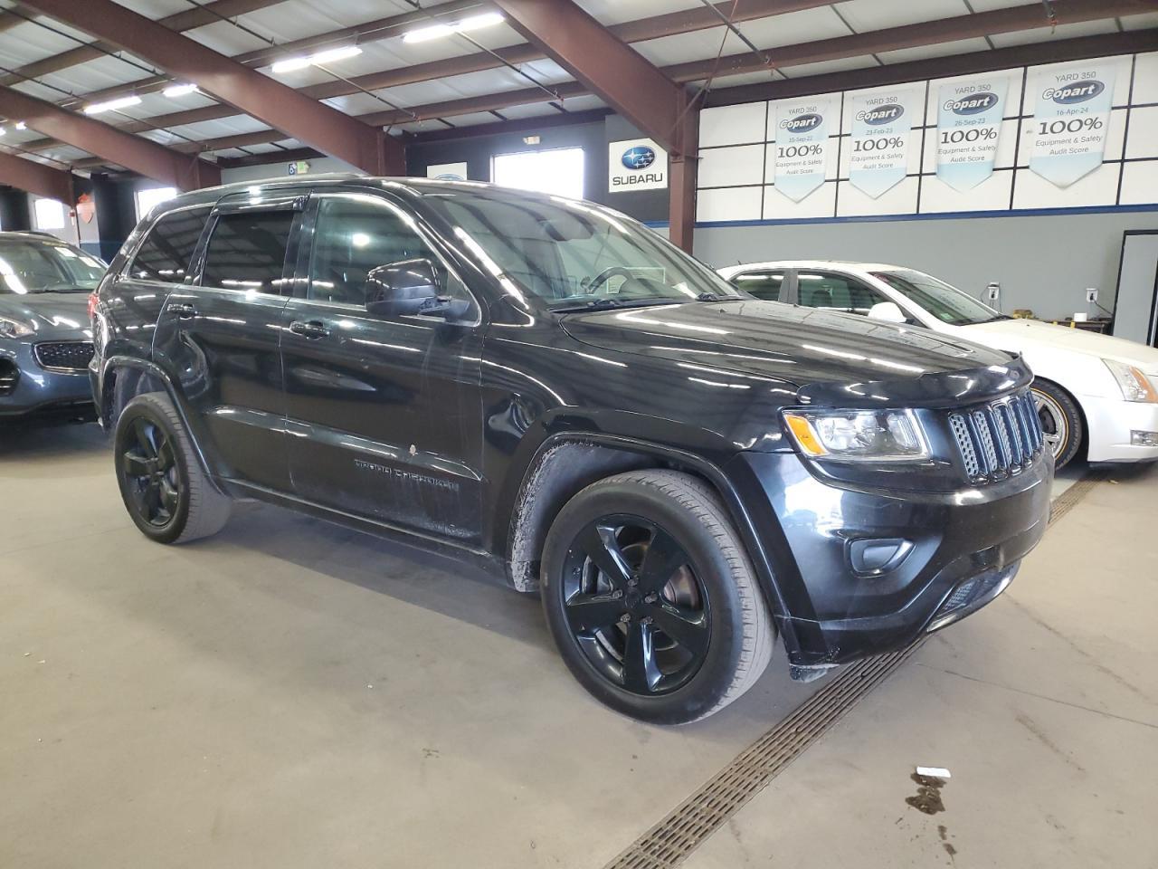 2015 Jeep Grand Cherokee, Laredo