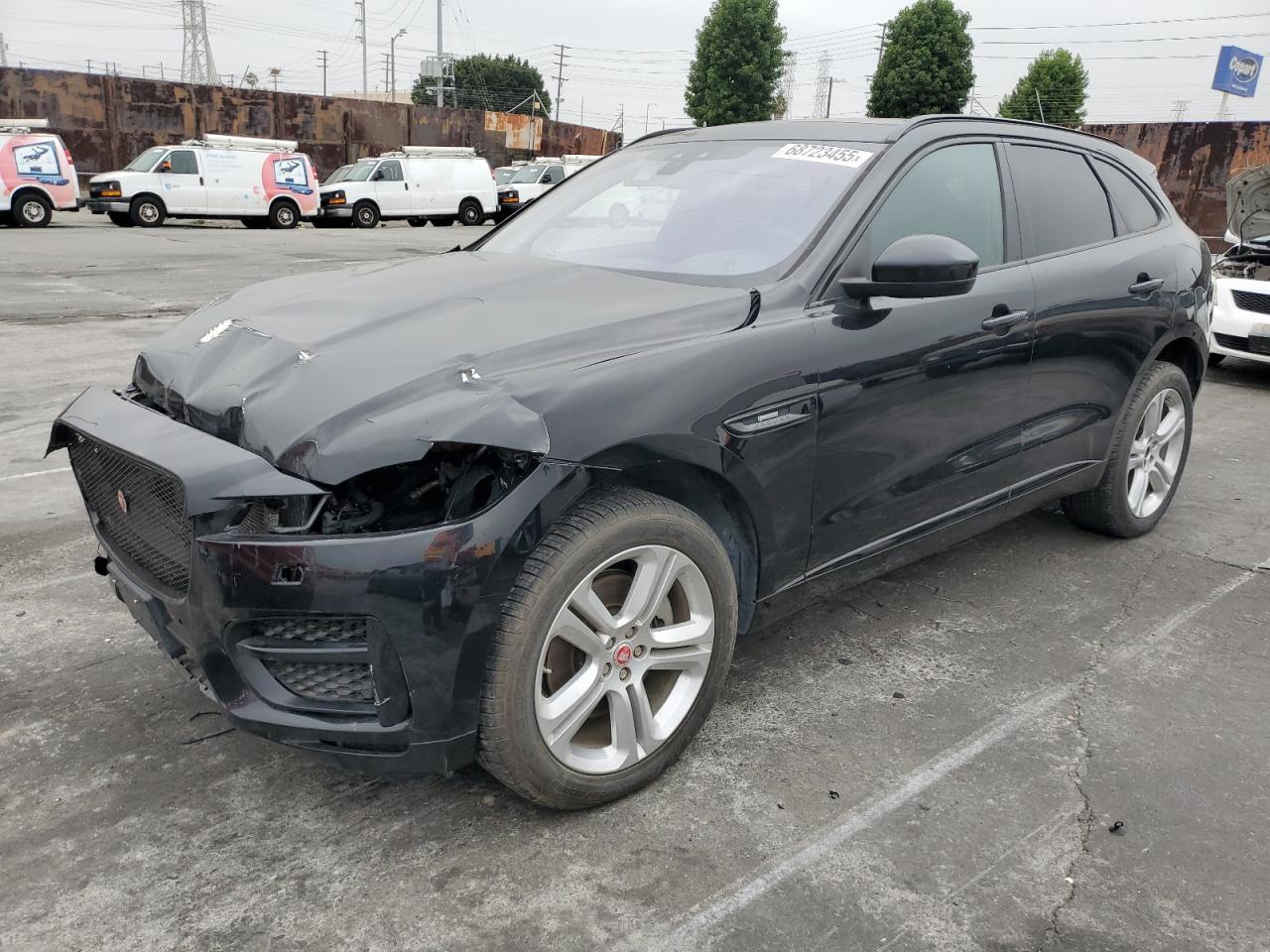 2017 Jaguar F-Pace, R - Sport