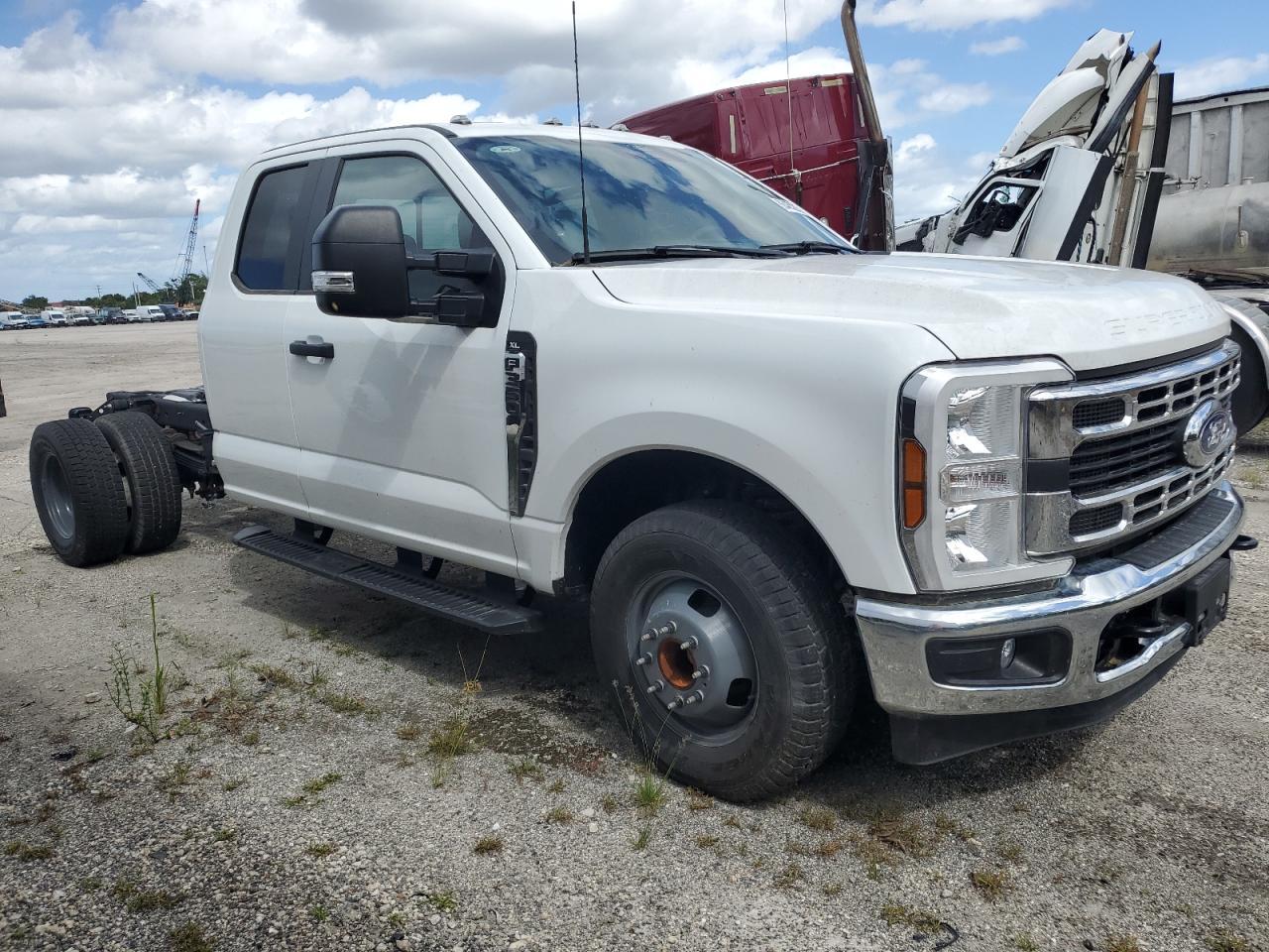 2024 Ford F-350, Super Duty
