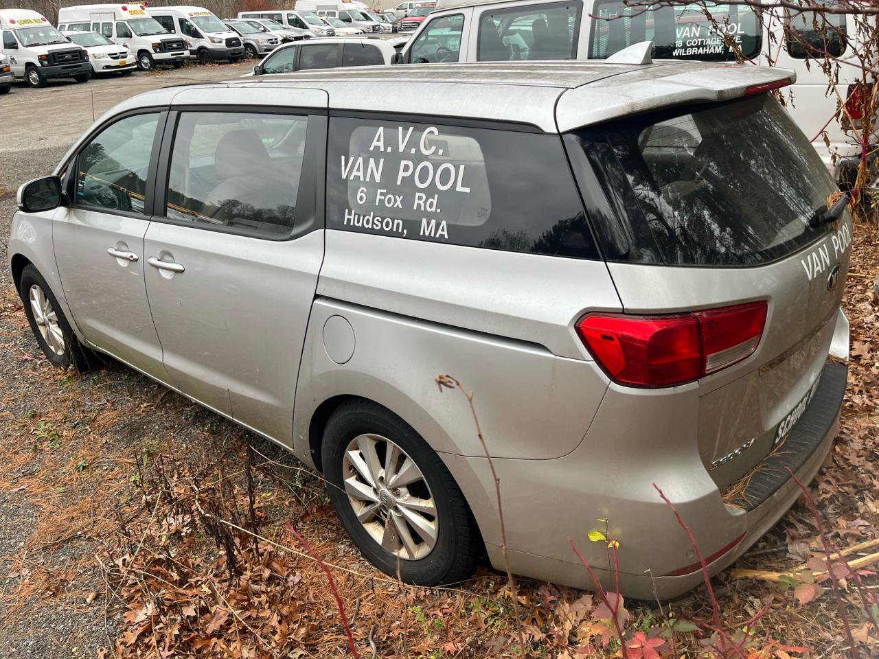 2015 KIA Sedona, L