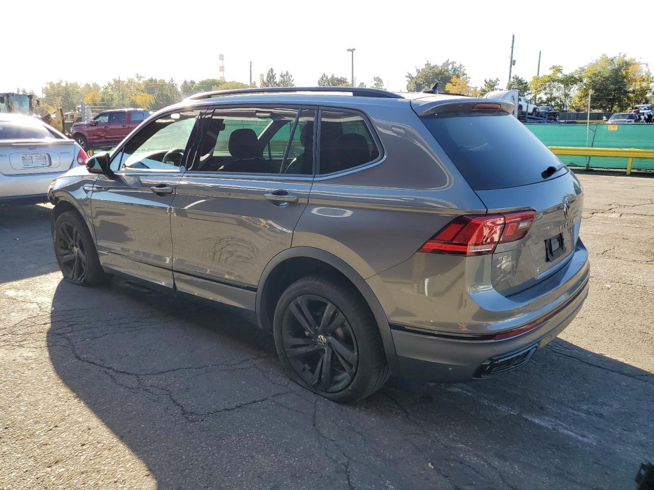 2024 Volkswagen Tiguan, Se R-...