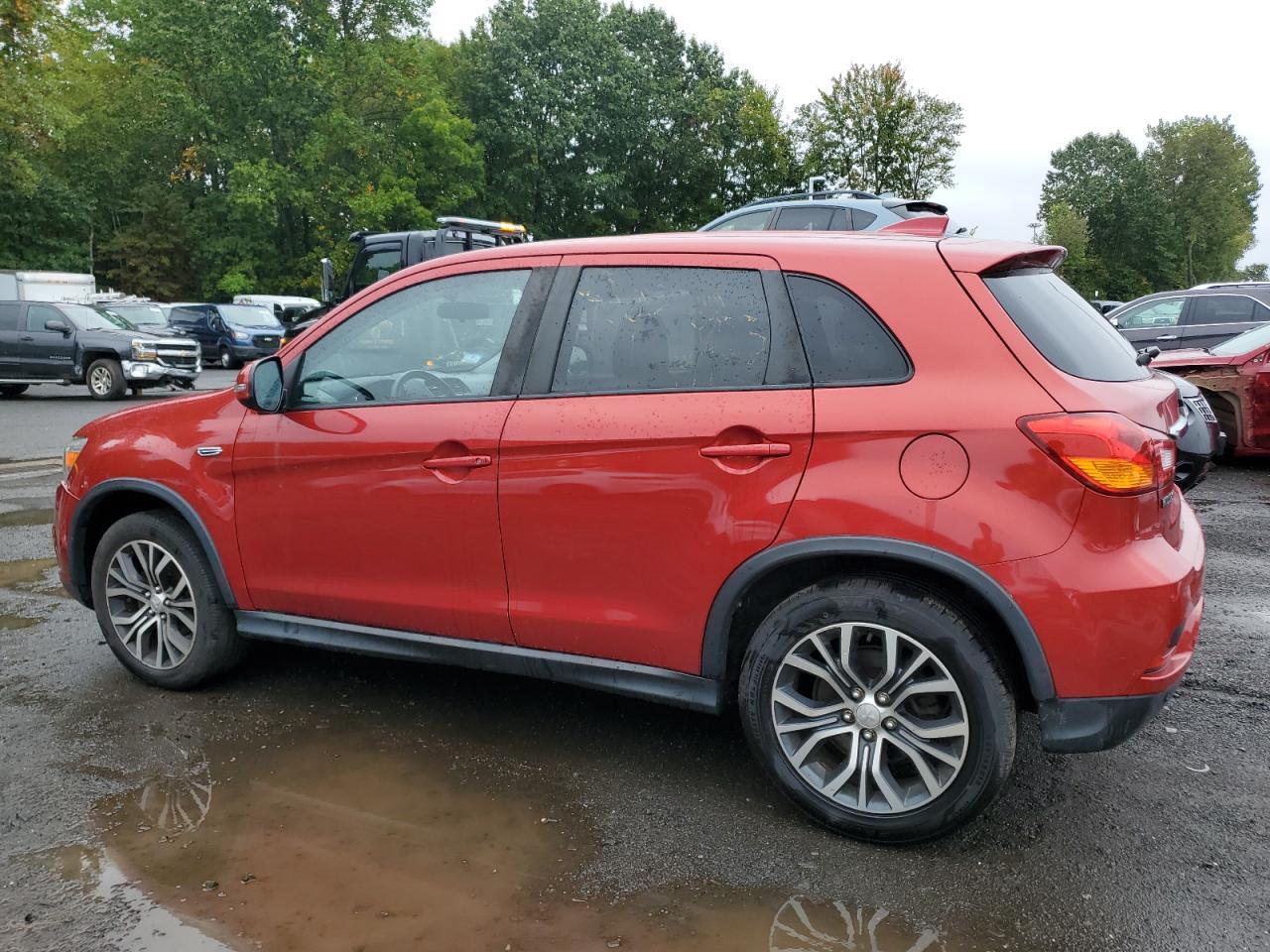 2018 Mitsubishi Outlander, ES