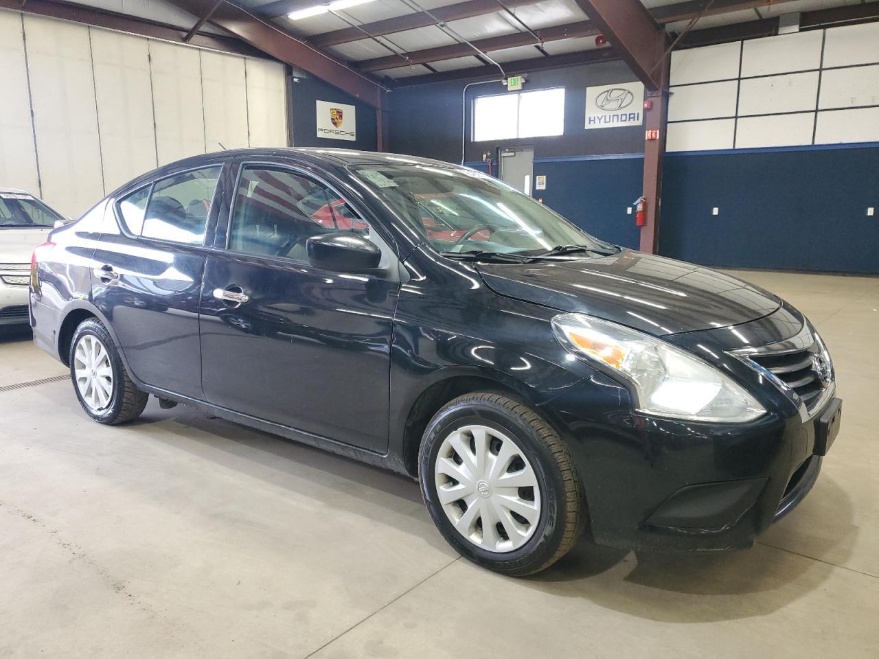 2019 Nissan Versa, S