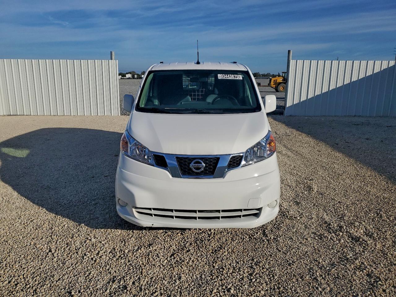 2015 Nissan NV, 200 2.5S