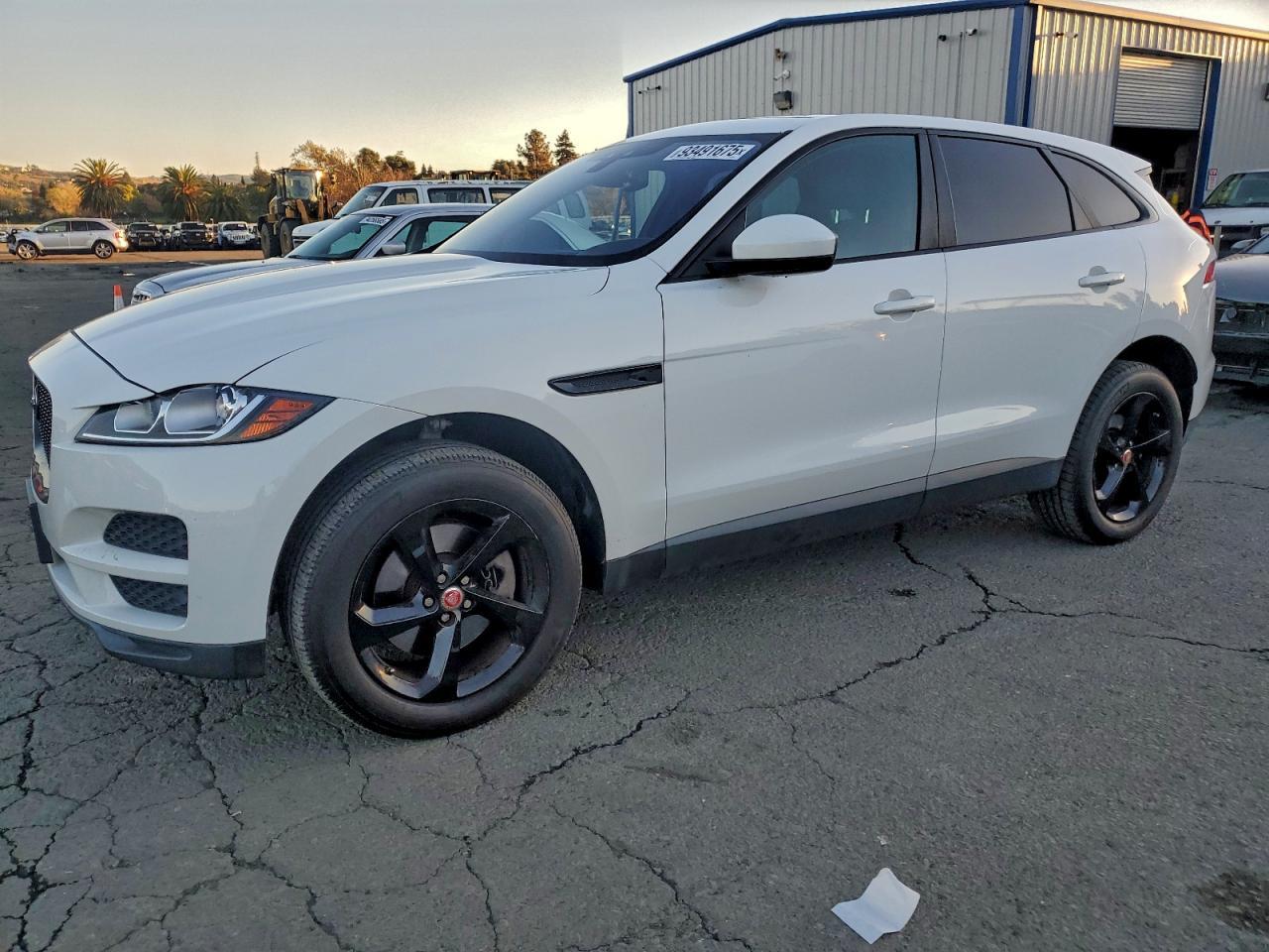 2017 Jaguar F-Pace, Premium