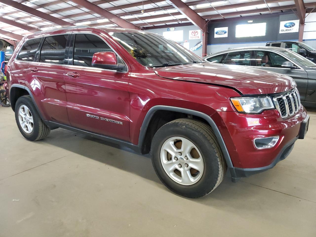 2017 Jeep Grand Cherokee, Laredo
