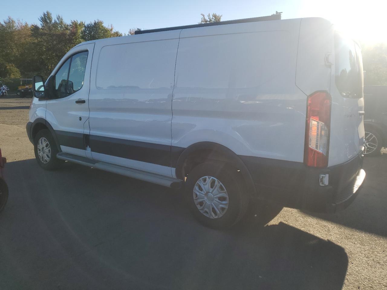 2019 Ford Transit, T-250