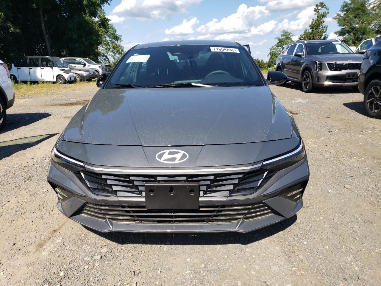 2025 Hyundai Elantra, Sel Sport