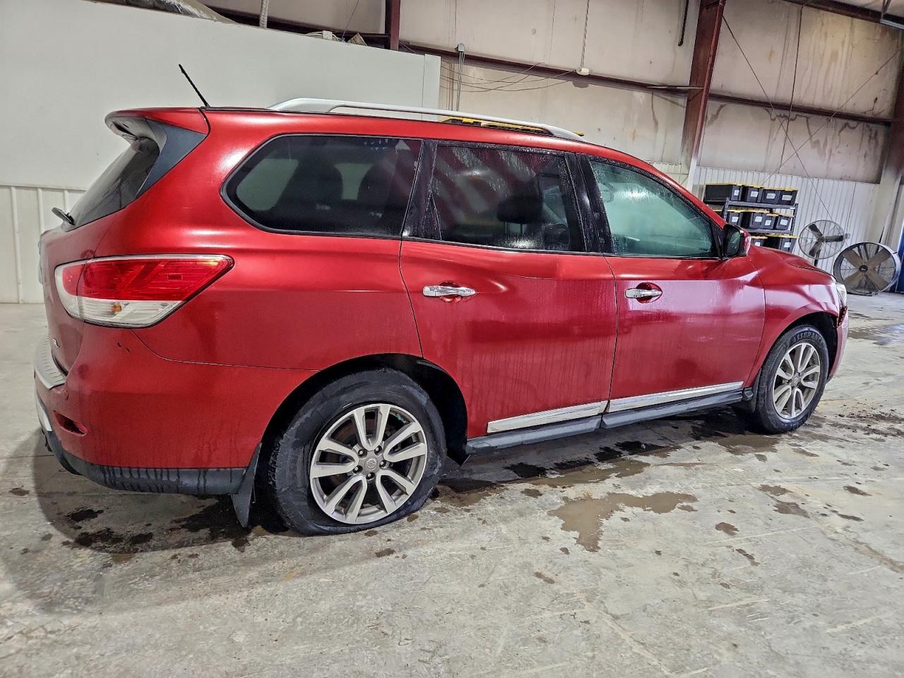 2015 Nissan Pathfinder, S