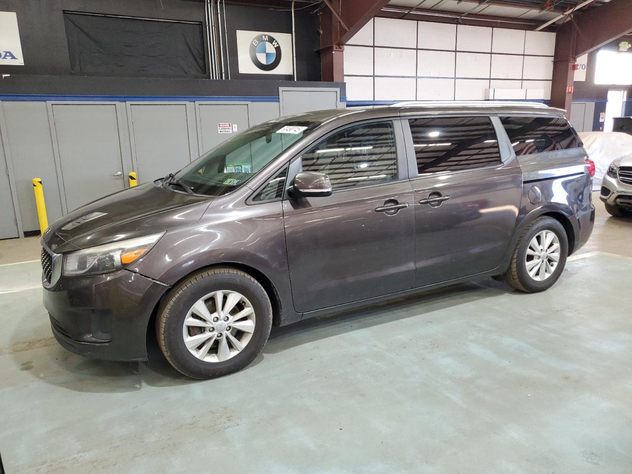 2016 KIA Sedona, LX