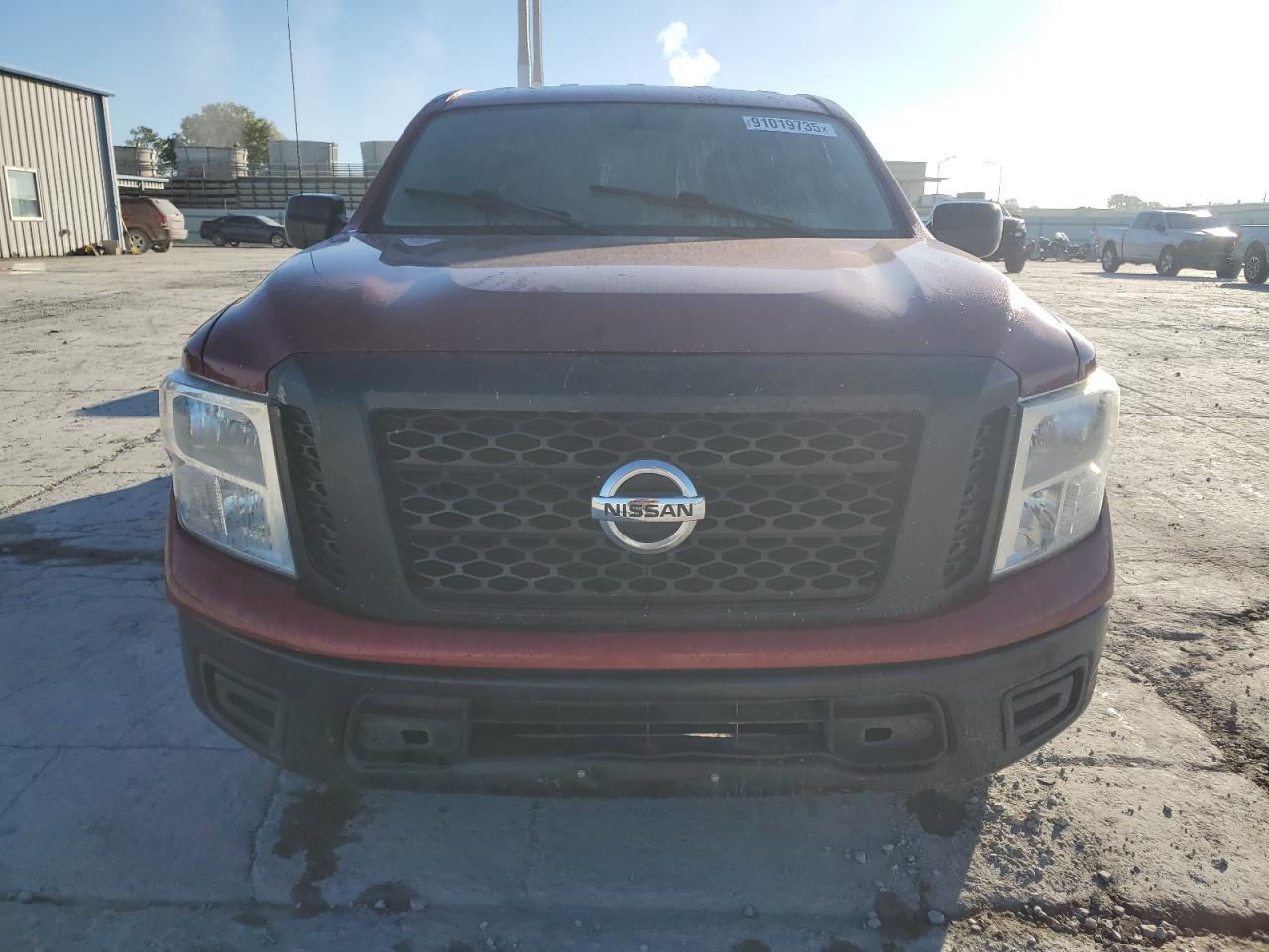 2017 Nissan Titan, S