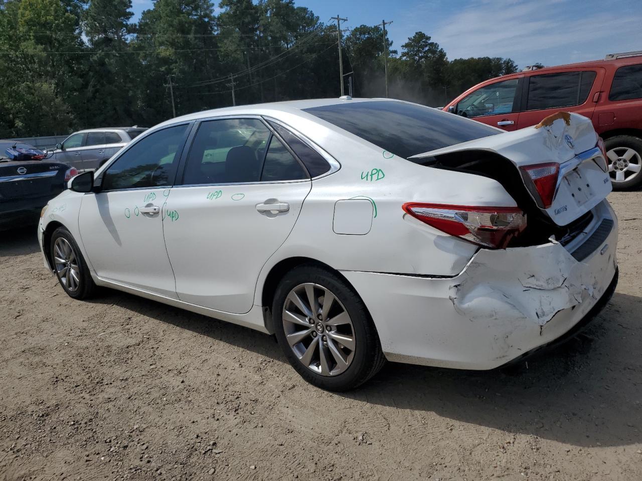 2016 Toyota Camry, LE