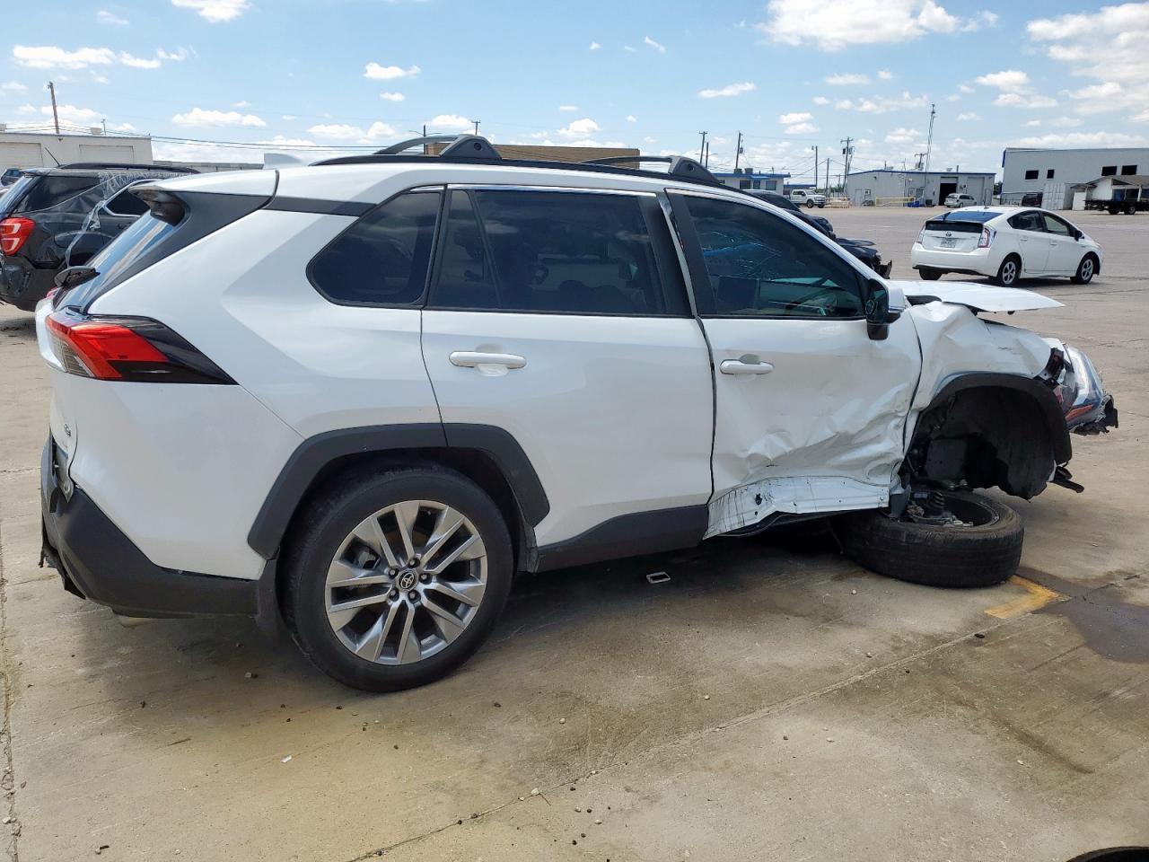 2023 Toyota RAV4, Xle Premium