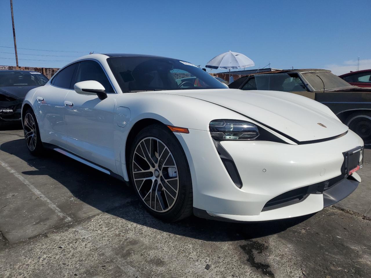 2020 Porsche Taycan, Turbo