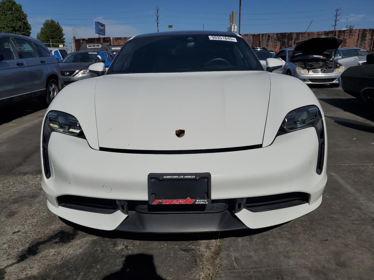 2020 Porsche Taycan, Turbo