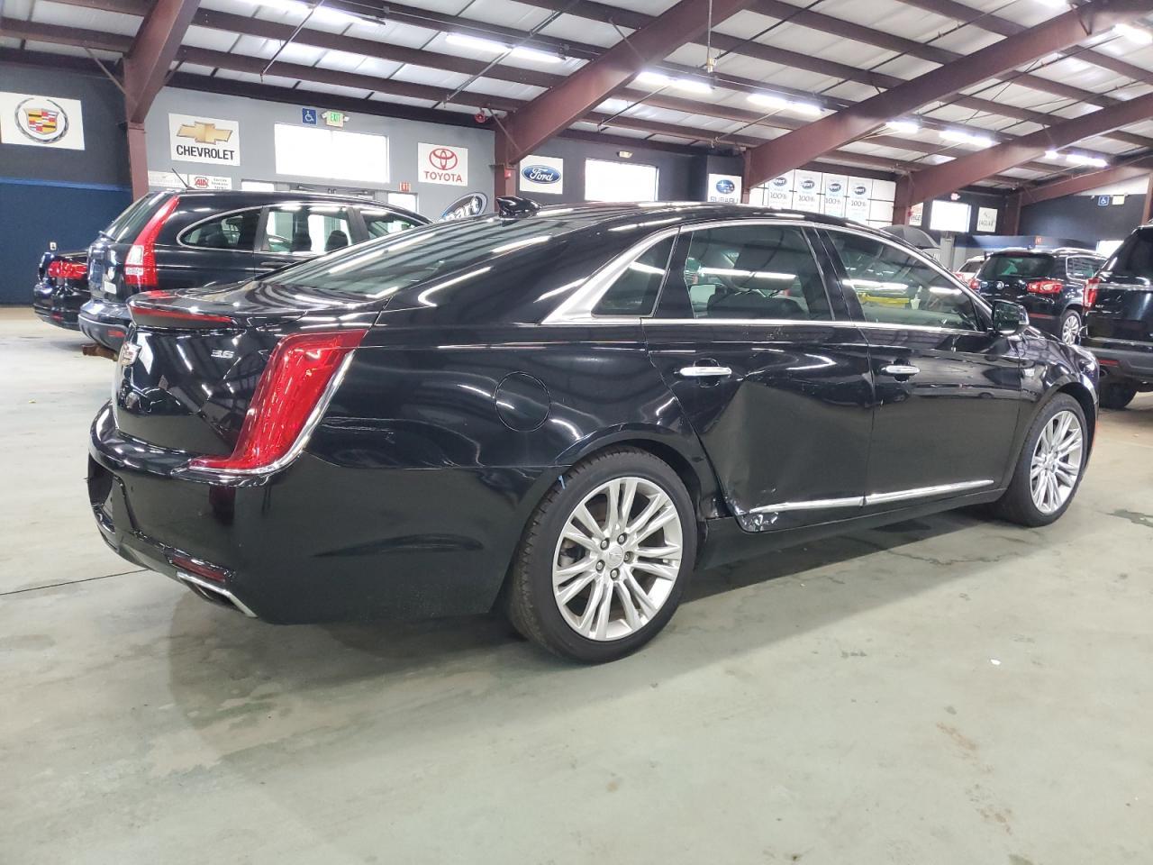 2018 Cadi XTS, Luxury