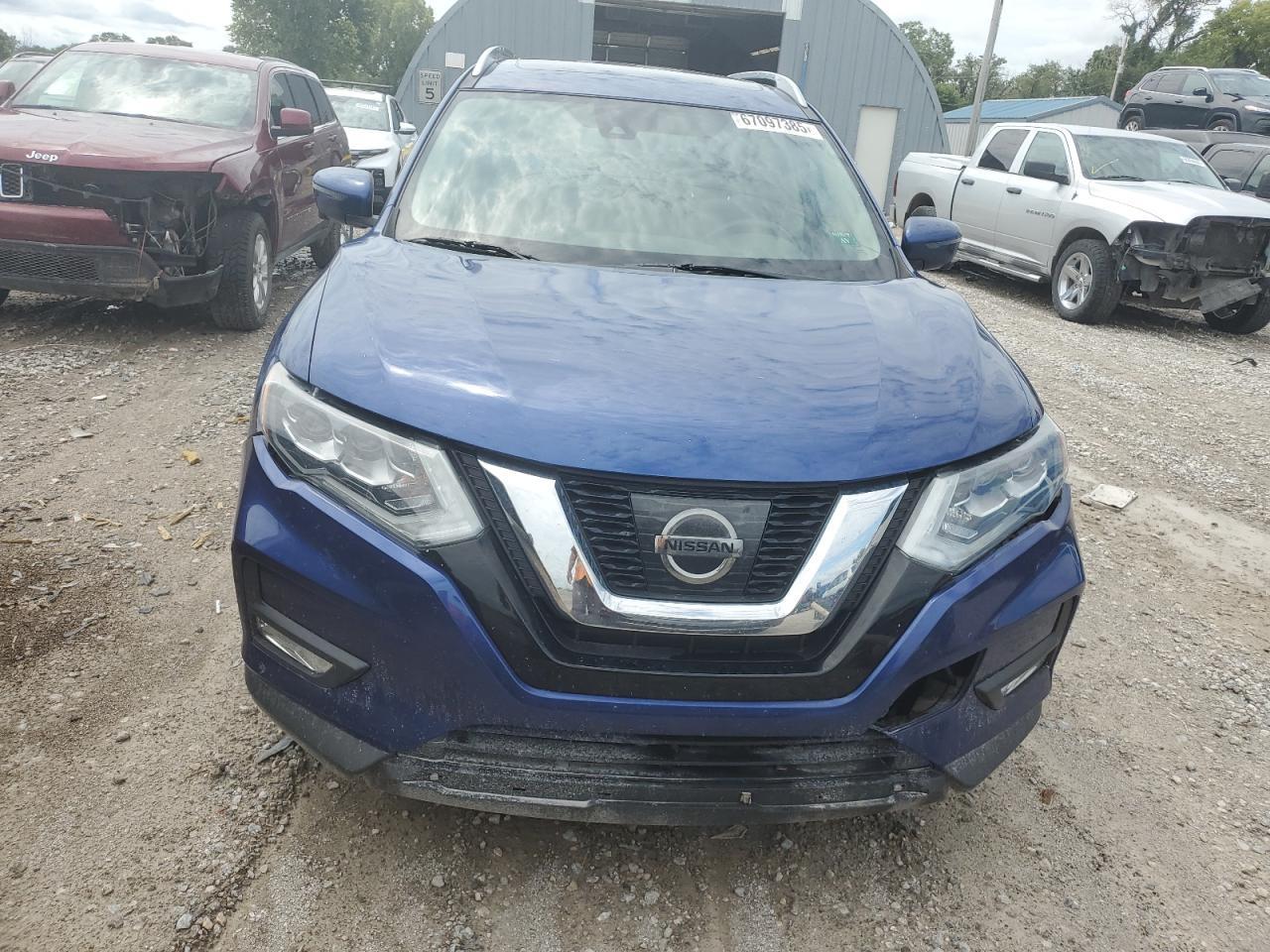 2017 Nissan Rogue, SV