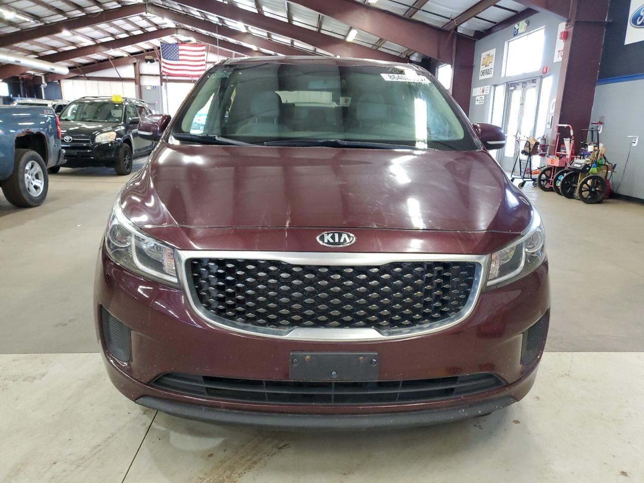 2017 KIA Sedona, LX