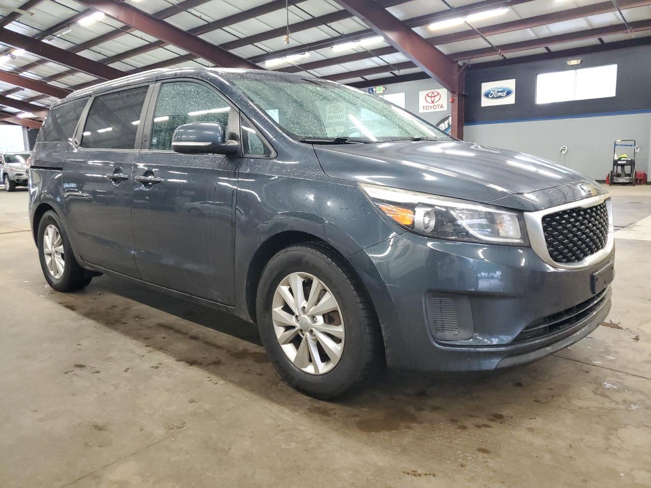 2016 KIA Sedona, LX