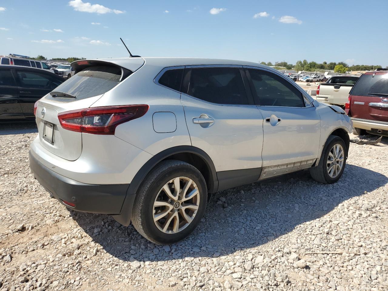 2021 Nissan Rogue, S